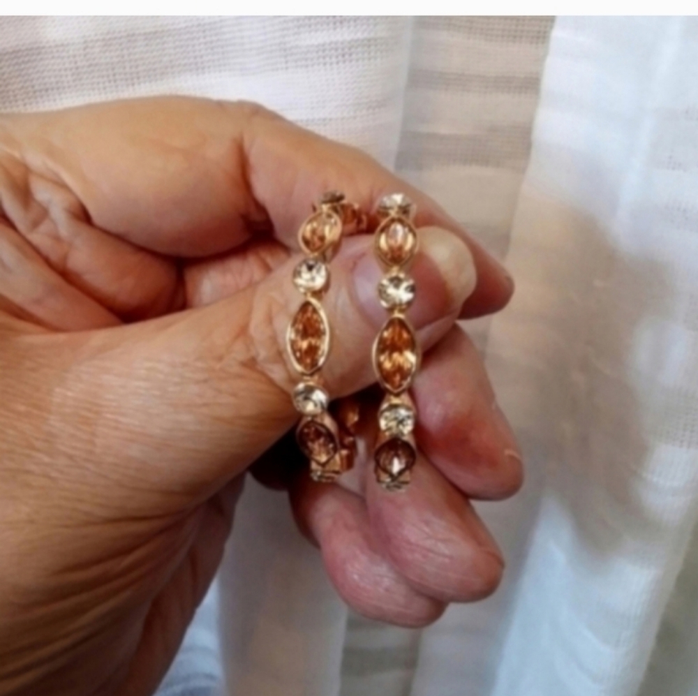 Amanda Blu NWT Elegant Women's Cubic Zirconia Gold Hoop Earrings Dressy Party